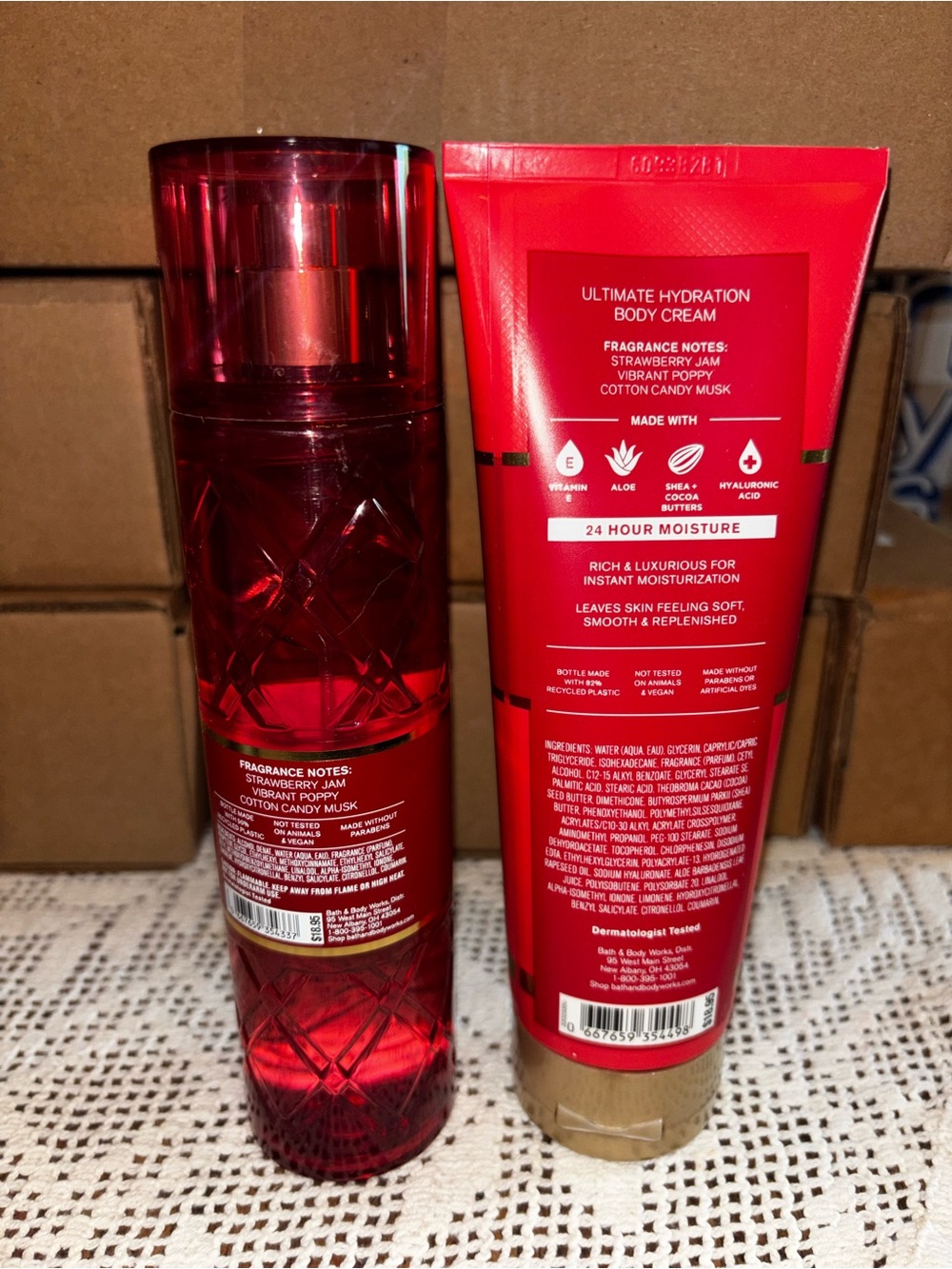 (2026) Bath & Body Works Strawberry Flirt Body Cream & Mist - Red - Picture 2 of 2